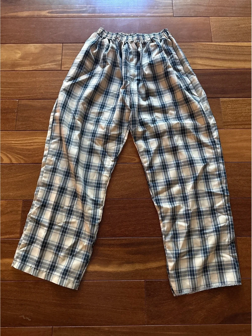 Women’s Plaid Lounge Pants